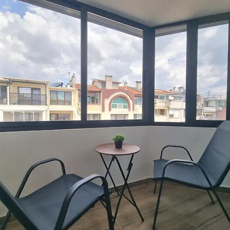 Skyline View Luxury 2bd *